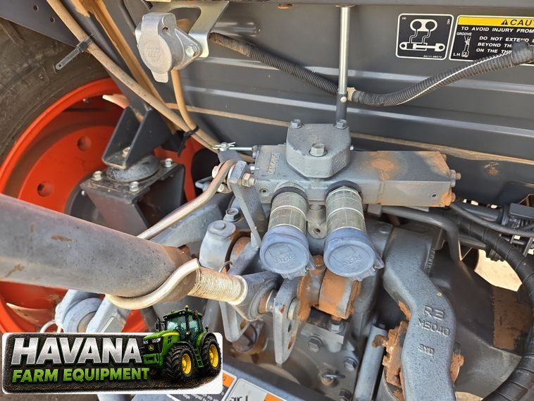 2020 Kubota M6060 photo 24