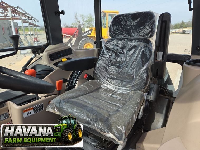 2020 Kubota M6060 photo 31